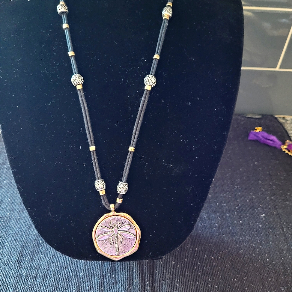 New Chicos Long Dragon Fly Double Sided With Crystal Necklace 99 Retail 20$